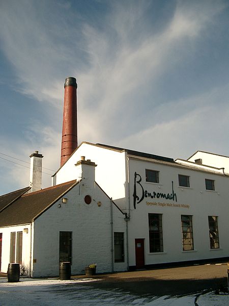 450px-Benromach_Distillery_Forres_-_geograph.org_.uk_-_1720047