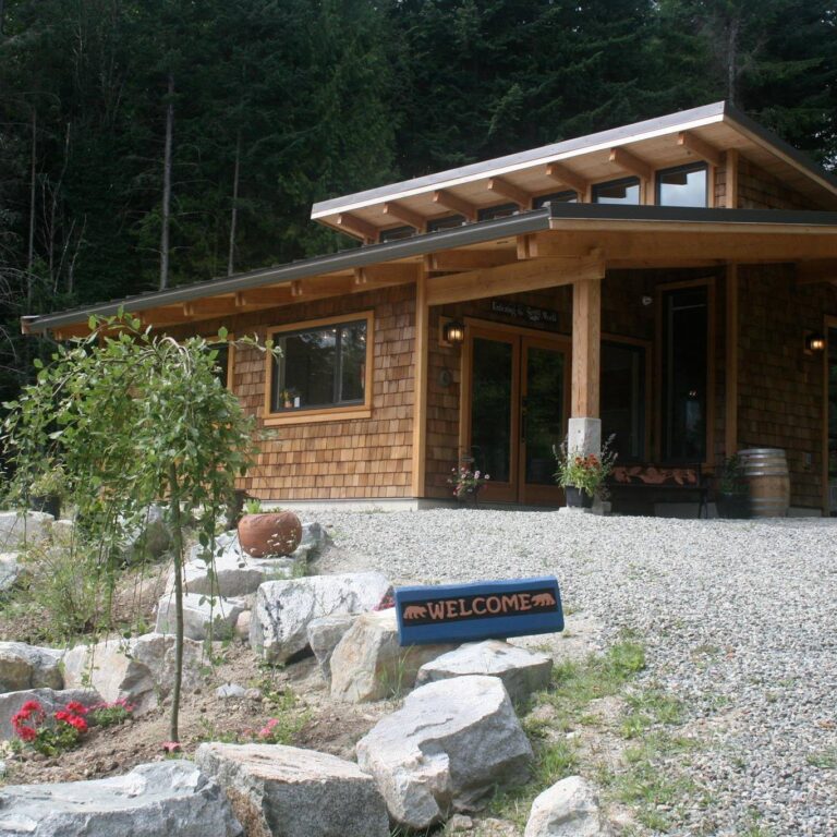 305275291 593086832212205 3788192364232728619 n 768x768