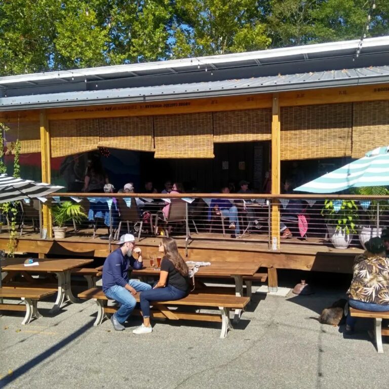 330286184 1158345648185731 2572434875934671438 n 768x768