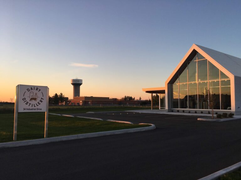 336317418 1369894120234750 2872758576667494743 n 768x576