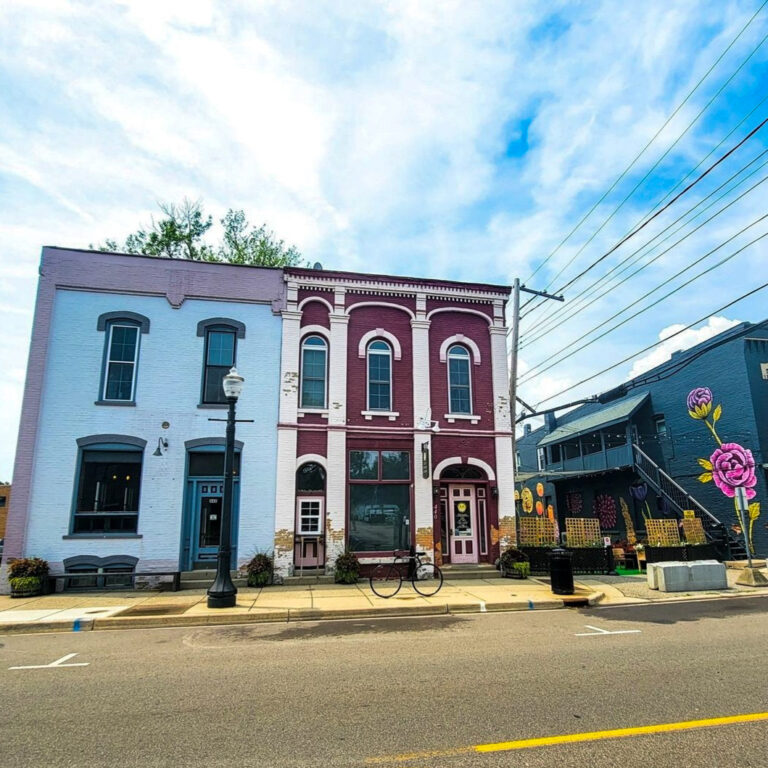 337099658 1370250463775958 4689776780928265681 n 768x768