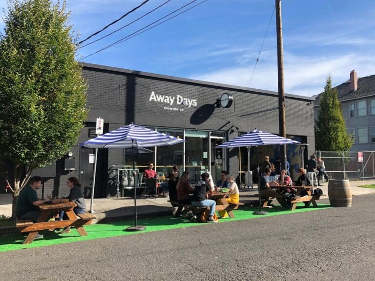 Outside seating 768x576