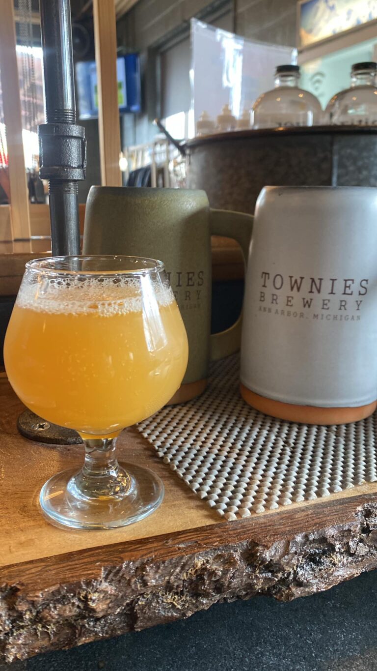 343303583 3396447960571070 8992497575465371079 n 768x1365