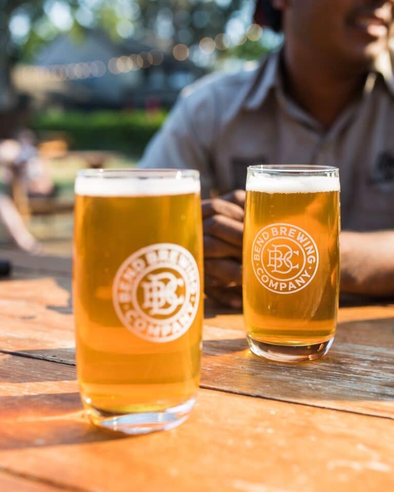 344358942 619489243395813 8747342796756558851 n 768x959