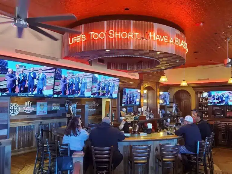 82984765 2856335401054514 7777179238880247808 o 1920w 1920w 768x577