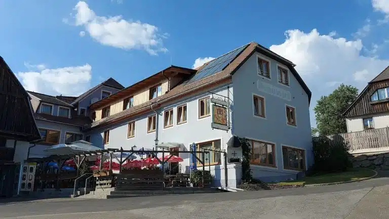 20210616 172715 768x433