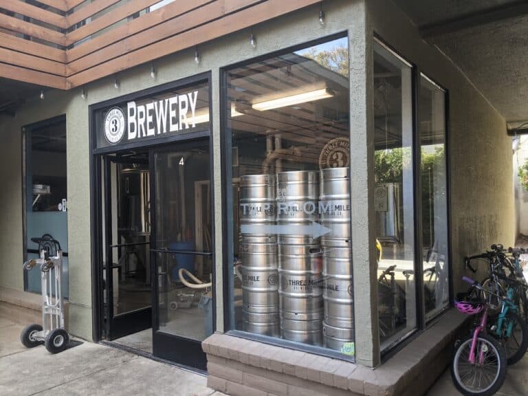 PXL 20211031 204941520 768x576