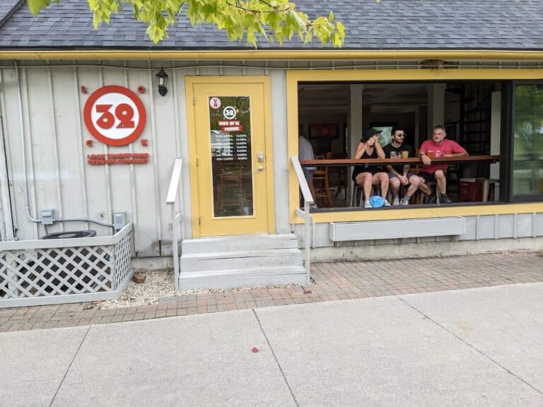 PXL 20220918 194255759 768x576