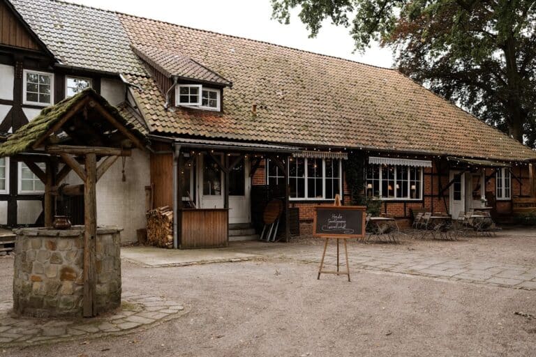 20240712122406 768x512