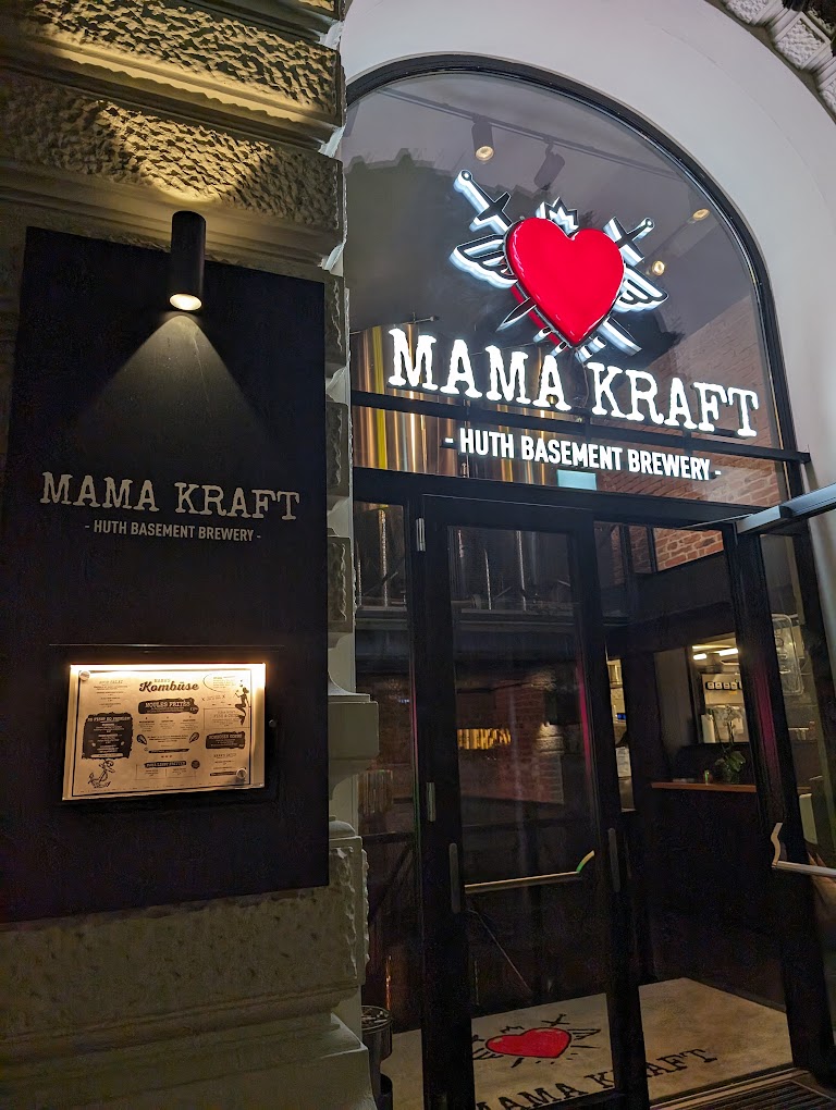 PXL 20231110 211040918