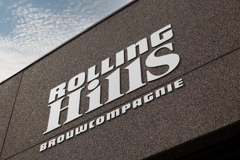 RollingHills 202114724 768x512