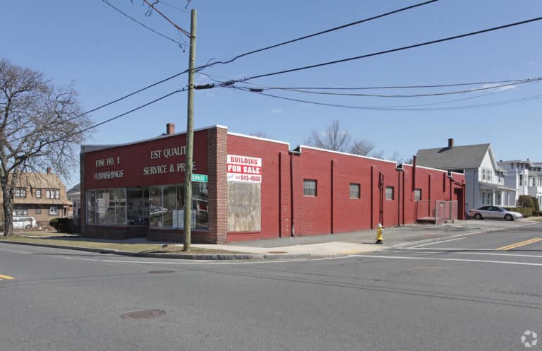 69 Parker St Indian Orchard MA Primary Photo 1 HighDefinition 768x497