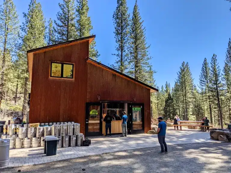 PXL 20210327 213259120.MP2 768x576