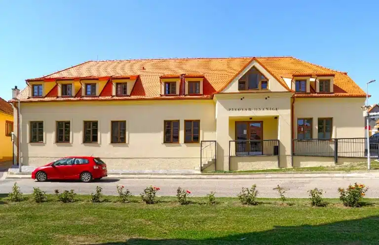 unnamed 2025 05 18T181645.644 768x497