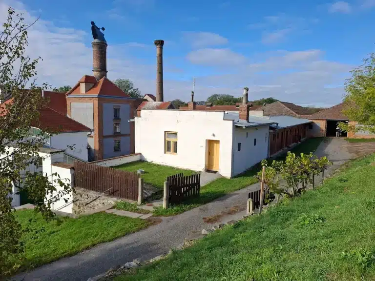 unnamed 2025 05 18T184700.247 768x576