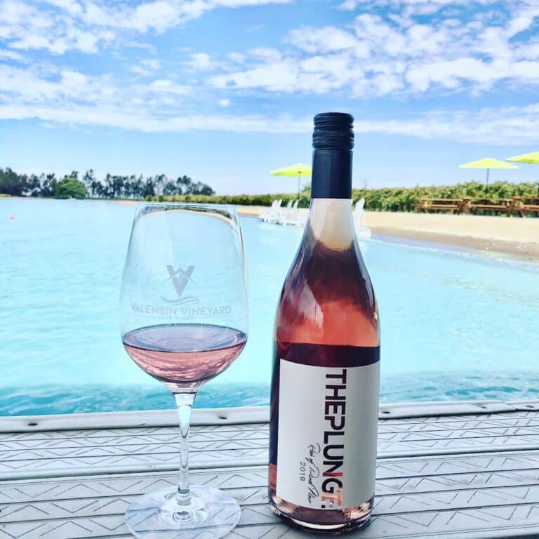 3353E8B7 9FA0 4B7C A9DB 775BDAAAC3D5 768x768