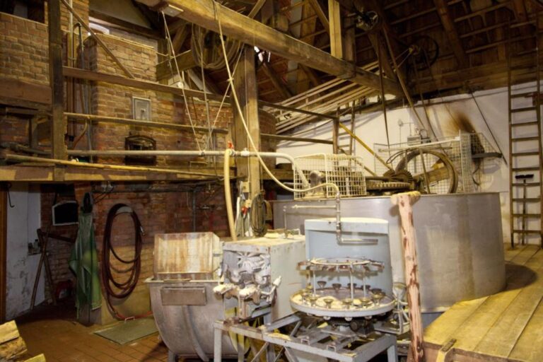 1800 1200 gallery 768x512