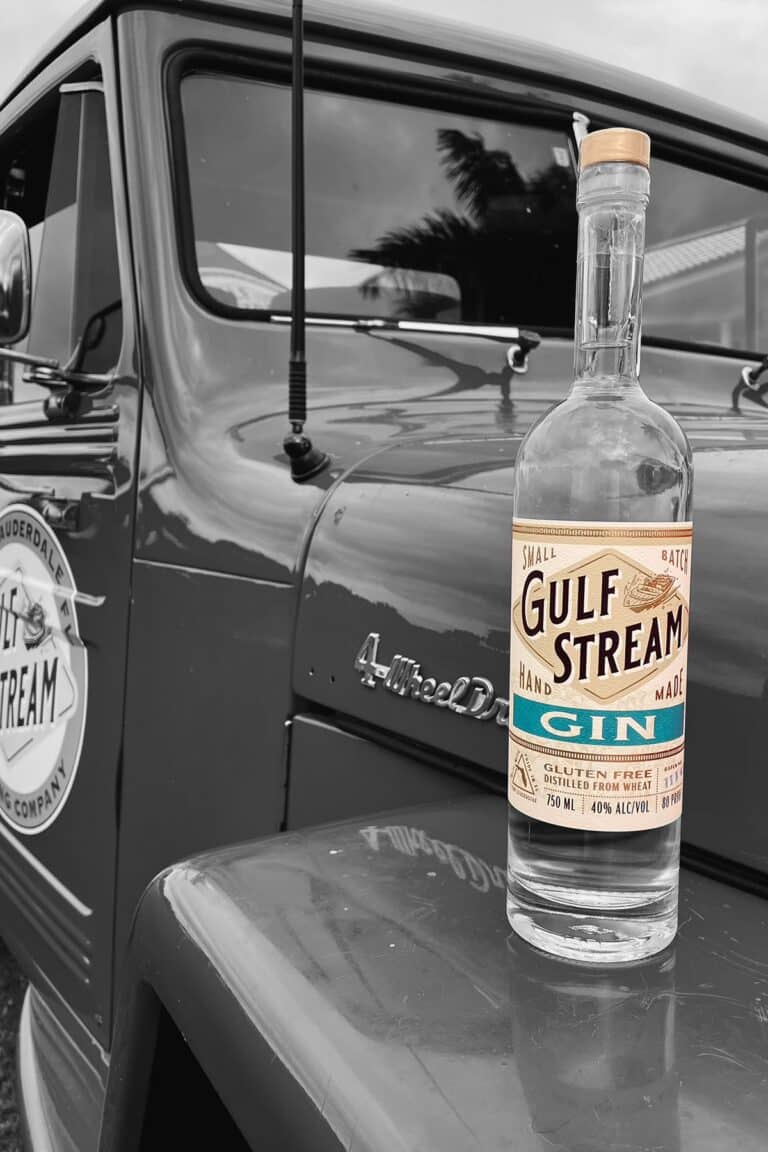 GSD GIN BLACK AND WHITE 768x1152